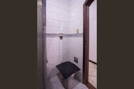 Casa de condomínio para alugar com 130m², 2 quartos e 1 vagaBanheiro Social