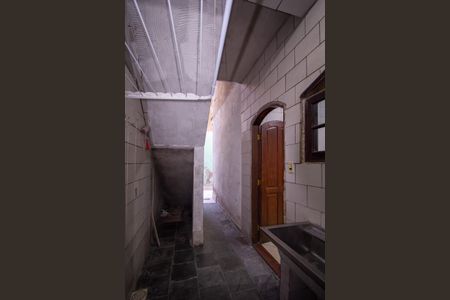 Casa de condomínio para alugar com 130m², 2 quartos e 1 vagaÁrea de Serviço