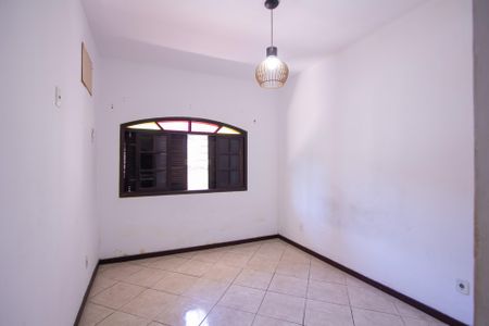Suíte de casa de condomínio para alugar com 2 quartos, 130m² em Barracão, São Gonçalo