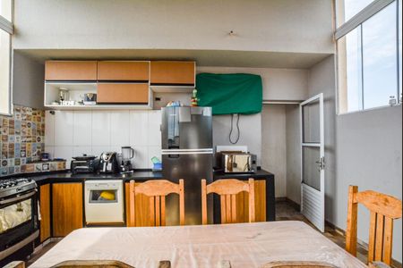Apartamento à venda com 96m², 3 quartos e 2 vagasCozinha