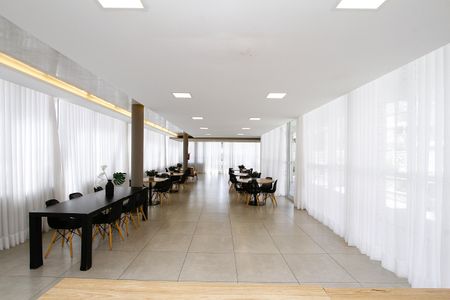 Apartamento à venda com 76m², 3 quartos e 2 vagasÁrea comum - Salão de festas