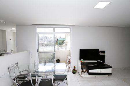 Apartamento à venda com 76m², 3 quartos e 2 vagasSala