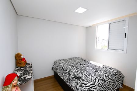 Apartamento à venda com 76m², 3 quartos e 2 vagasQuarto 2