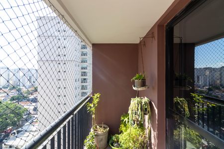 Apartamento à venda com 130m², 3 quartos e 2 vagasVaranda