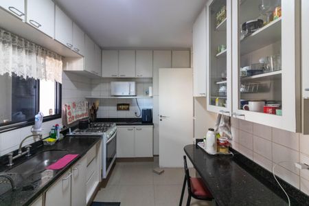 Apartamento à venda com 130m², 3 quartos e 2 vagasCozinha