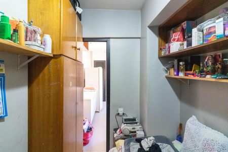 Apartamento à venda com 130m², 3 quartos e 2 vagasQuarto de Serviço