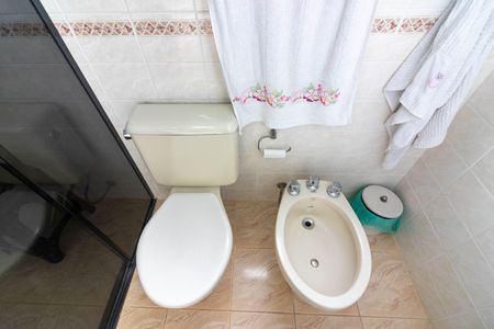 Apartamento à venda com 130m², 3 quartos e 2 vagasBanheiro da Suíte 1