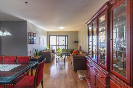 Sala de apartamento à venda com 3 quartos, 130m² em Indianópolis, São Paulo