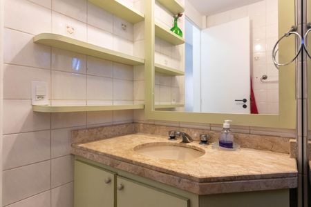 Apartamento à venda com 130m², 3 quartos e 2 vagasBanheiro