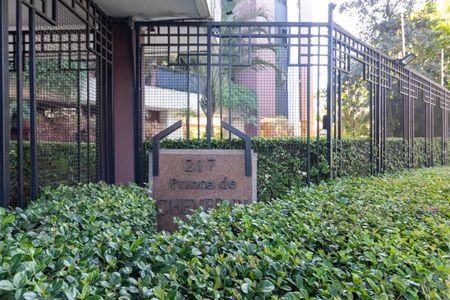 Apartamento à venda com 130m², 3 quartos e 2 vagasFachada