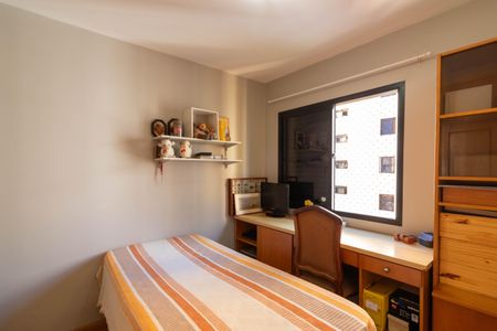 Apartamento à venda com 130m², 3 quartos e 2 vagasSuíte 2