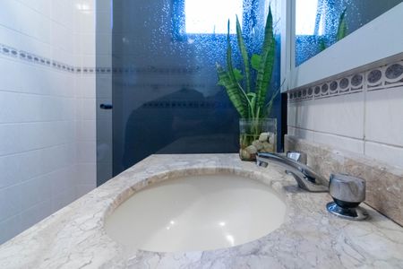 Apartamento à venda com 130m², 3 quartos e 2 vagasBanheiro da Suíte 2