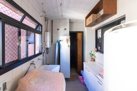 Apartamento à venda com 130m², 3 quartos e 2 vagasÁrea de Serviço