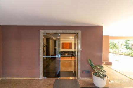 Apartamento à venda com 130m², 3 quartos e 2 vagasEntrada