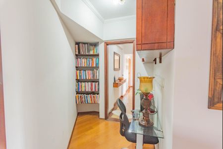 Apartamento à venda com 70m², 2 quartos e 1 vaga Apartamento à venda com 70m², 2 quartos e 1 vagaCorredor