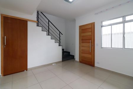 Casa de condomínio para alugar com 131m², 2 quartos e 1 vaga