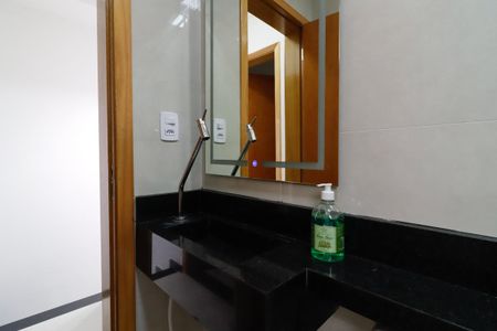 Casa de condomínio para alugar com 131m², 2 quartos e 1 vaga Casa de condomínio para alugar com 131m², 2 quartos e 1 vagaBanheiro