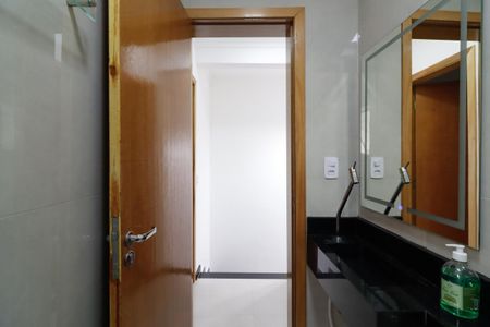 Casa de condomínio para alugar com 131m², 2 quartos e 1 vaga Casa de condomínio para alugar com 131m², 2 quartos e 1 vagaBanheiro