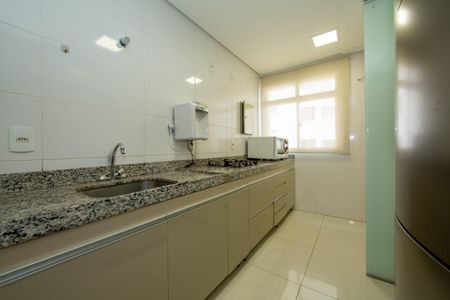Apartamento à venda com 61m², 2 quartos e 2 vagasCOZINHA