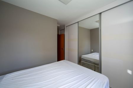 Apartamento à venda com 61m², 2 quartos e 2 vagasQUARTO2