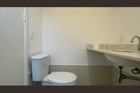 Casa para alugar com 250m², 3 quartos e 2 vagas Casa para alugar com 250m², 3 quartos e 2 vagasBanheiro da Suíte 3