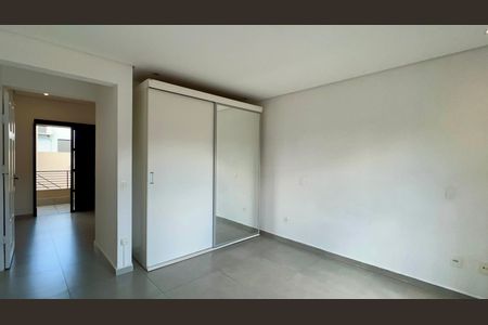 Casa para alugar com 250m², 3 quartos e 2 vagas Casa para alugar com 250m², 3 quartos e 2 vagasSuíte 1