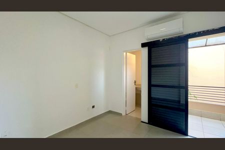 Casa para alugar com 250m², 3 quartos e 2 vagas Casa para alugar com 250m², 3 quartos e 2 vagasSuíte 3