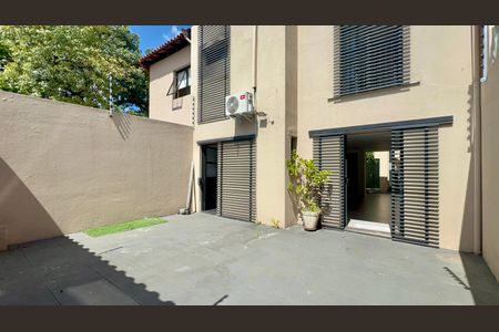 Garagem de casa para alugar com 3 quartos, 250m² em Jardim Paulista, São Paulo