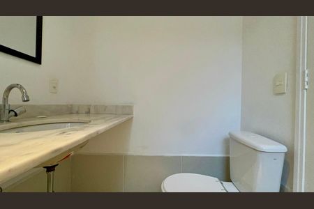 Casa para alugar com 250m², 3 quartos e 2 vagas Casa para alugar com 250m², 3 quartos e 2 vagasBanheiro da Suíte 2
