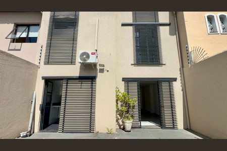 Casa para alugar com 250m², 3 quartos e 2 vagas Casa para alugar com 250m², 3 quartos e 2 vagasGaragem