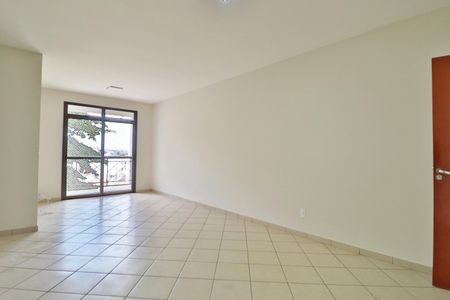 Apartamento para alugar com 110m², 3 quartos e 1 vagaSala