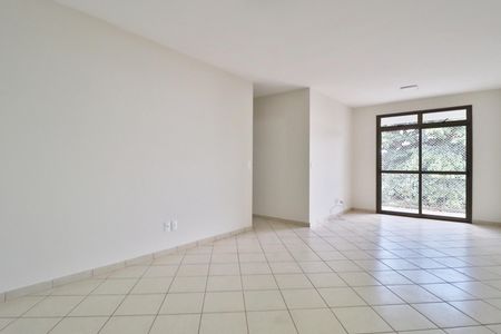 Sala de apartamento para alugar com 3 quartos, 110m² em Centro, Uberlândia