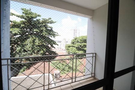 Sacada de apartamento para alugar com 3 quartos, 110m² em Centro, Uberlândia