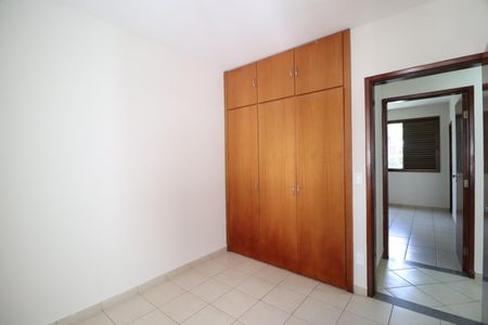 Apartamento para alugar com 110m², 3 quartos e 1 vagaQuarto 2