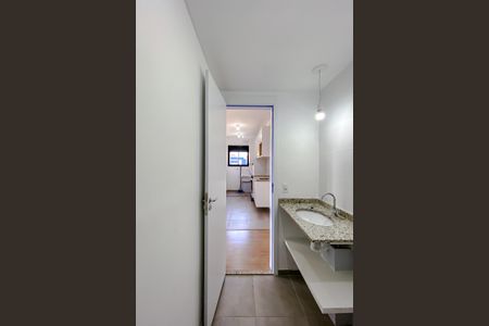 Apartamento para alugar com 38m², 2 quartos e sem vaga Apartamento para alugar com 38m², 2 quartos e sem vagaBanheiro