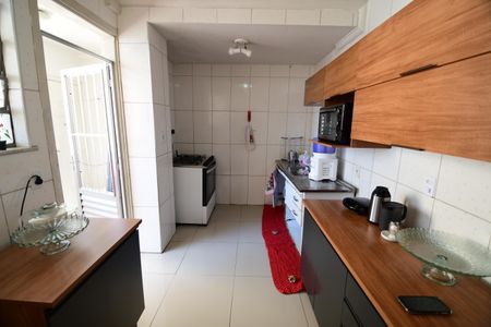 Apartamento à venda com 168m², 3 quartos e sem vagaCozinha