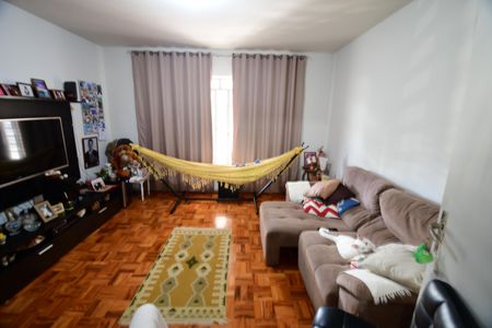 Casa à venda com 238m², 5 quartos e 3 vagasSala