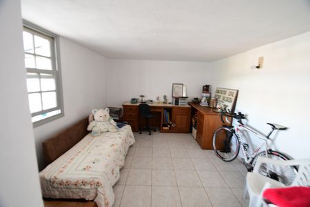 Casa à venda com 238m², 5 quartos e 3 vagasQuarto de Serviço