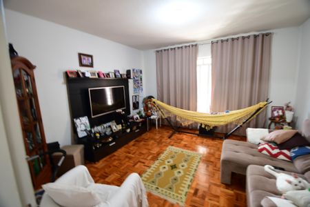 Sala de casa à venda com 5 quartos, 238m² em Vila Nogueira, Campinas