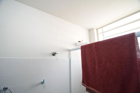 Casa à venda com 238m², 5 quartos e 3 vagasBanheiro 1