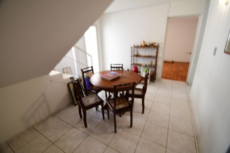 Casa à venda com 238m², 5 quartos e 3 vagasSala 3