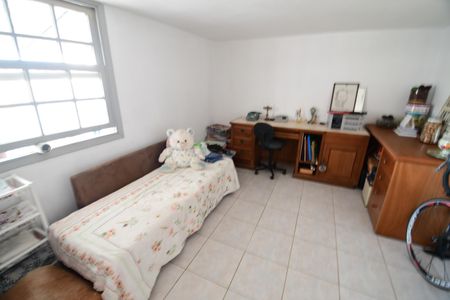 Casa à venda com 238m², 5 quartos e 3 vagasQuarto de Serviço