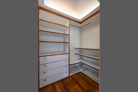 Apartamento à venda com 75m², 1 quarto e 2 vagasSuíte
