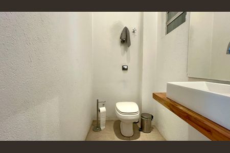 Apartamento à venda com 150m², 1 quarto e sem vagaLavabo