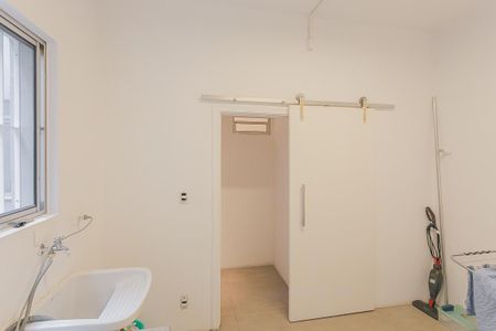 Apartamento à venda com 150m², 1 quarto e sem vagaÁrea de Serviço