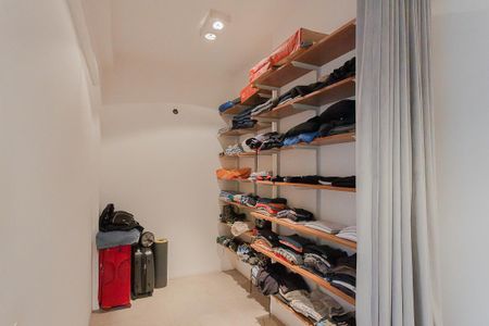 Apartamento à venda com 150m², 1 quarto e sem vagaSuíte