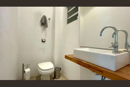 Apartamento à venda com 150m², 1 quarto e sem vagaLavabo