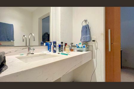 Apartamento à venda com 150m², 1 quarto e sem vagaBanheiro da Suíte