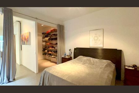 Apartamento à venda com 150m², 1 quarto e sem vagaSuite