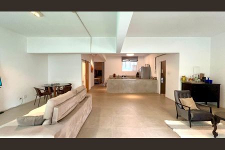 Apartamento à venda com 150m², 1 quarto e sem vagaSala